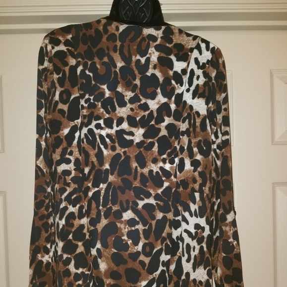 Leopard Print Tunic Top - Picture 3 of 5